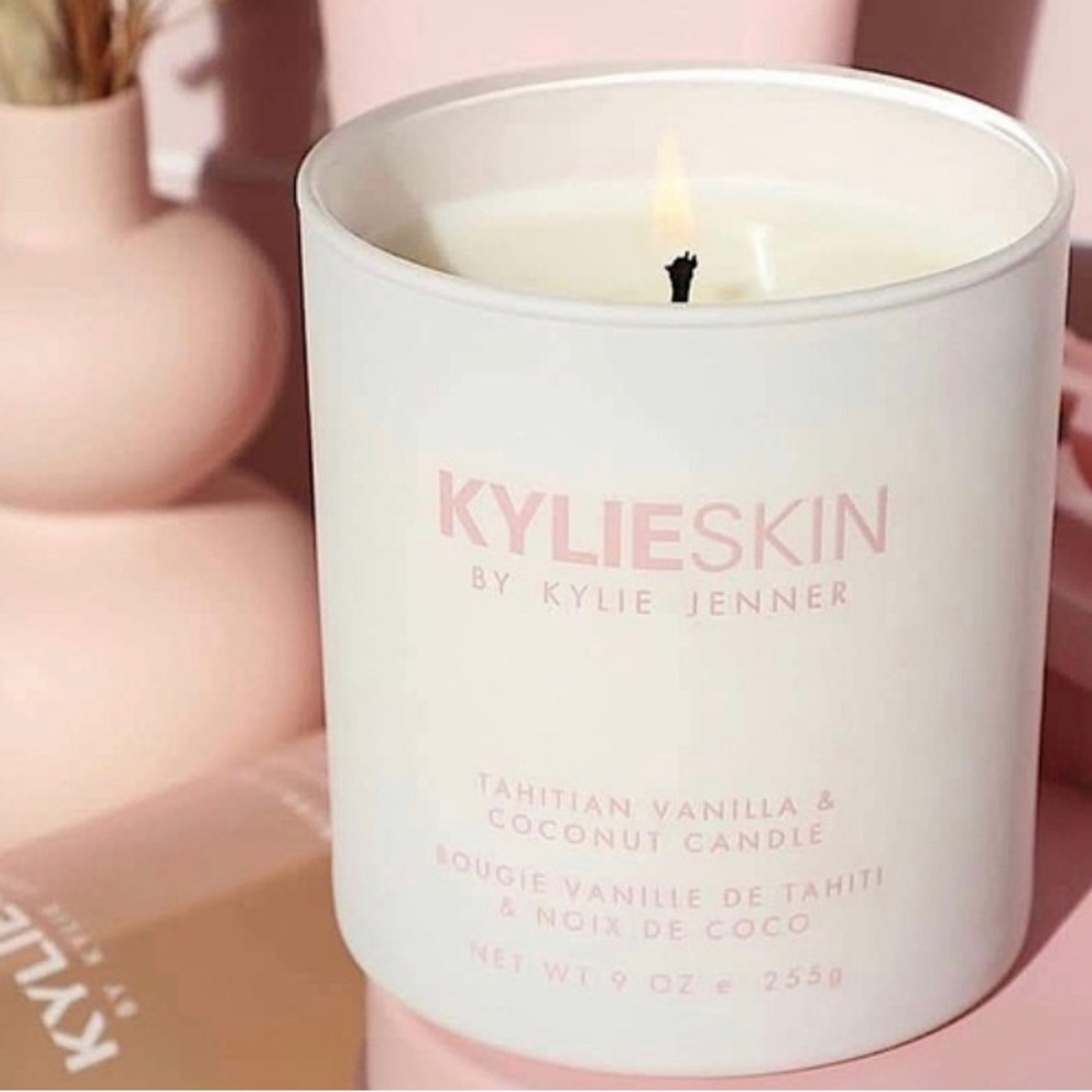 Kylie Skin Candle - Tahitian Vanilla and Coconut - never used
